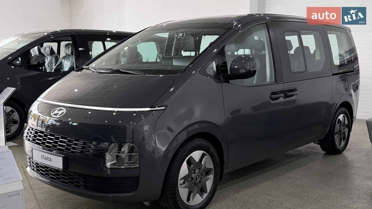 Hyundai Staria