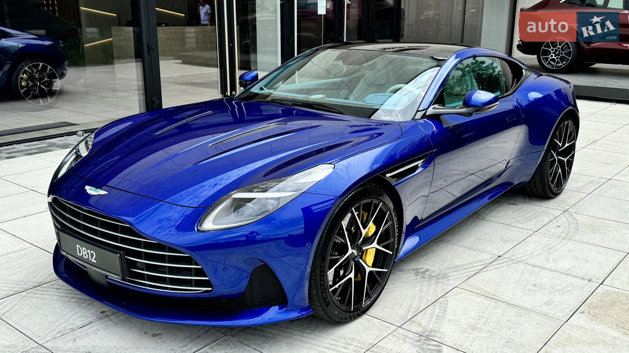 Aston Martin DB12