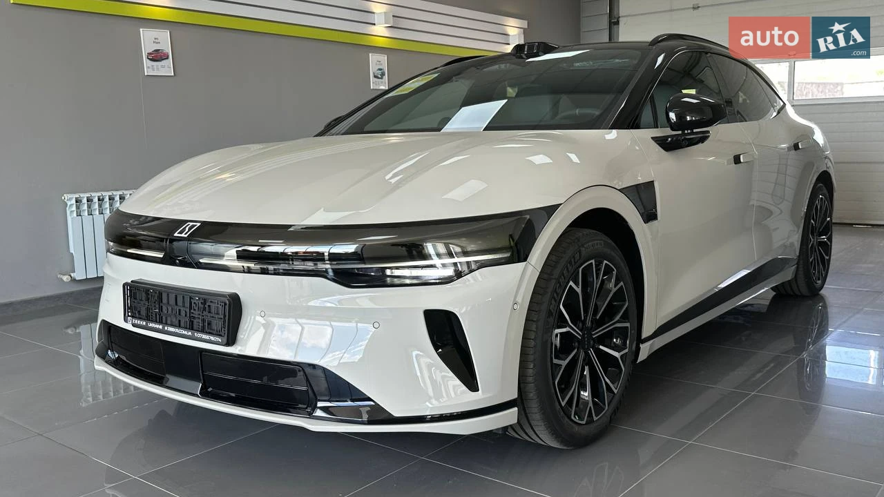 Zeekr 007 GT