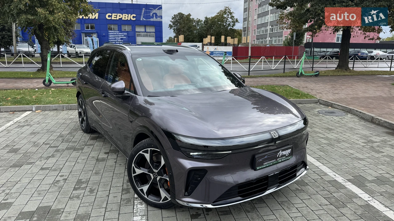 Zeekr 7X