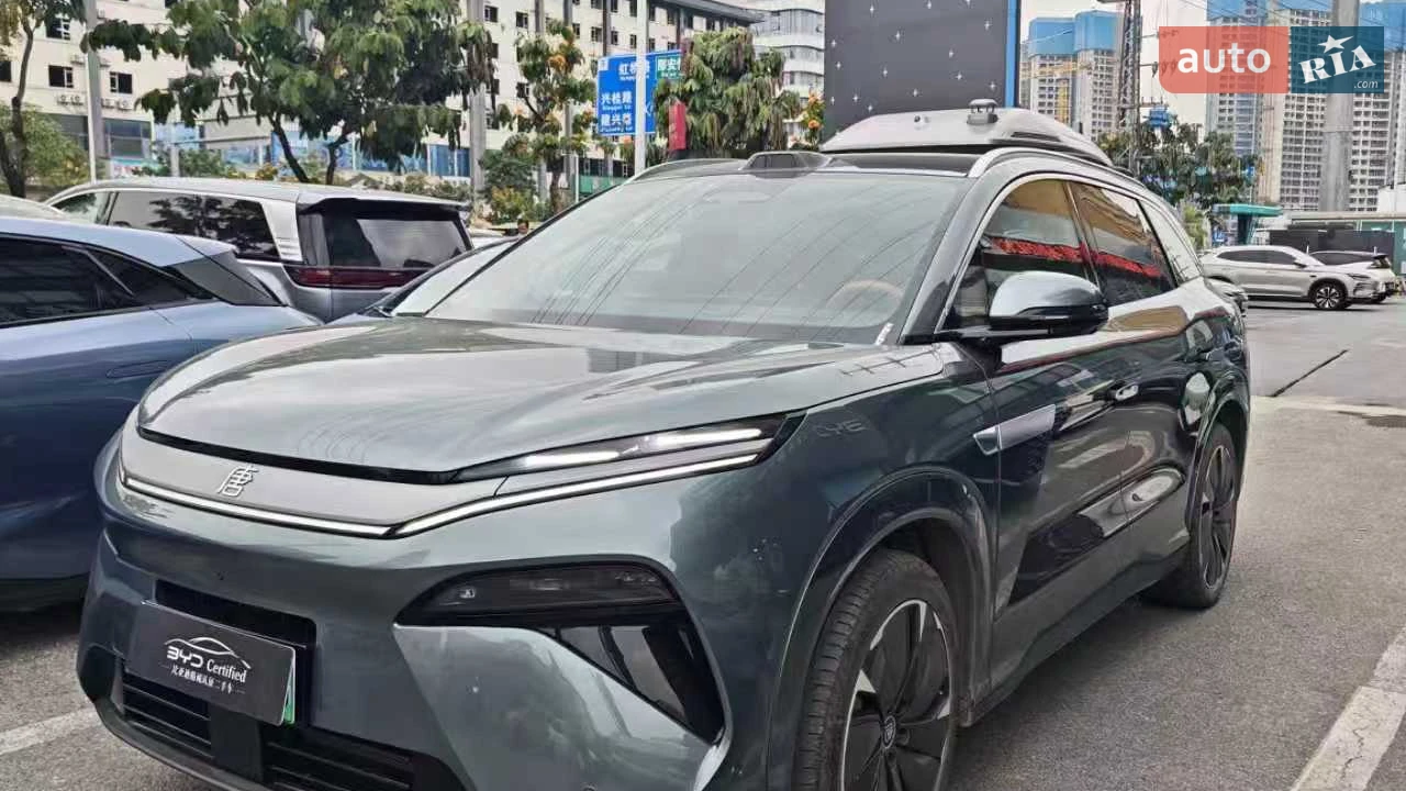 BYD Tang L