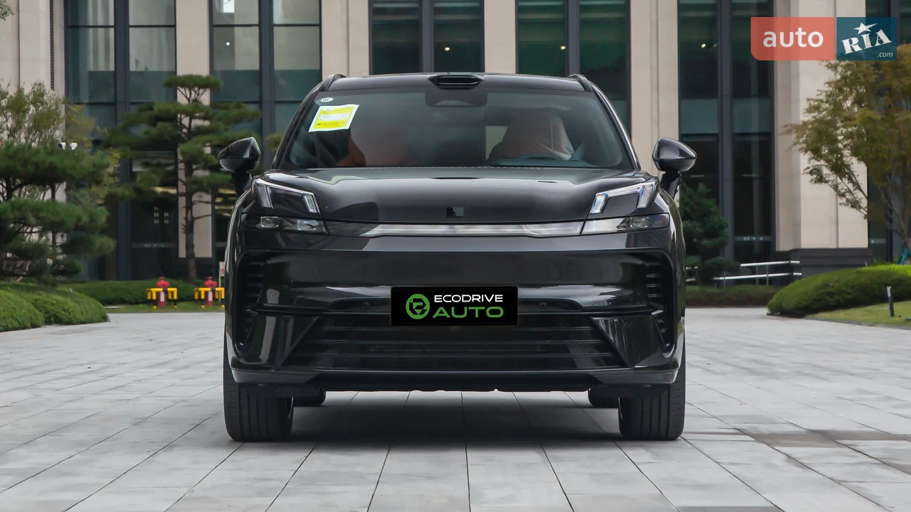 Lynk&Co 08