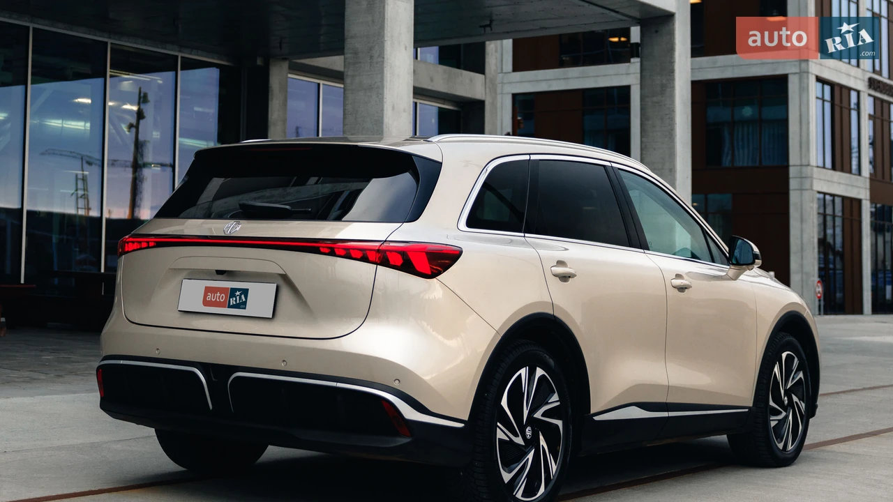 MG S6 EV