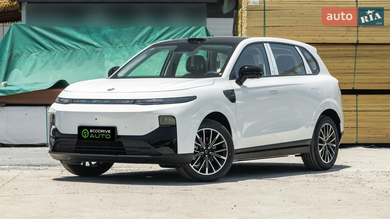 Leapmotor B10