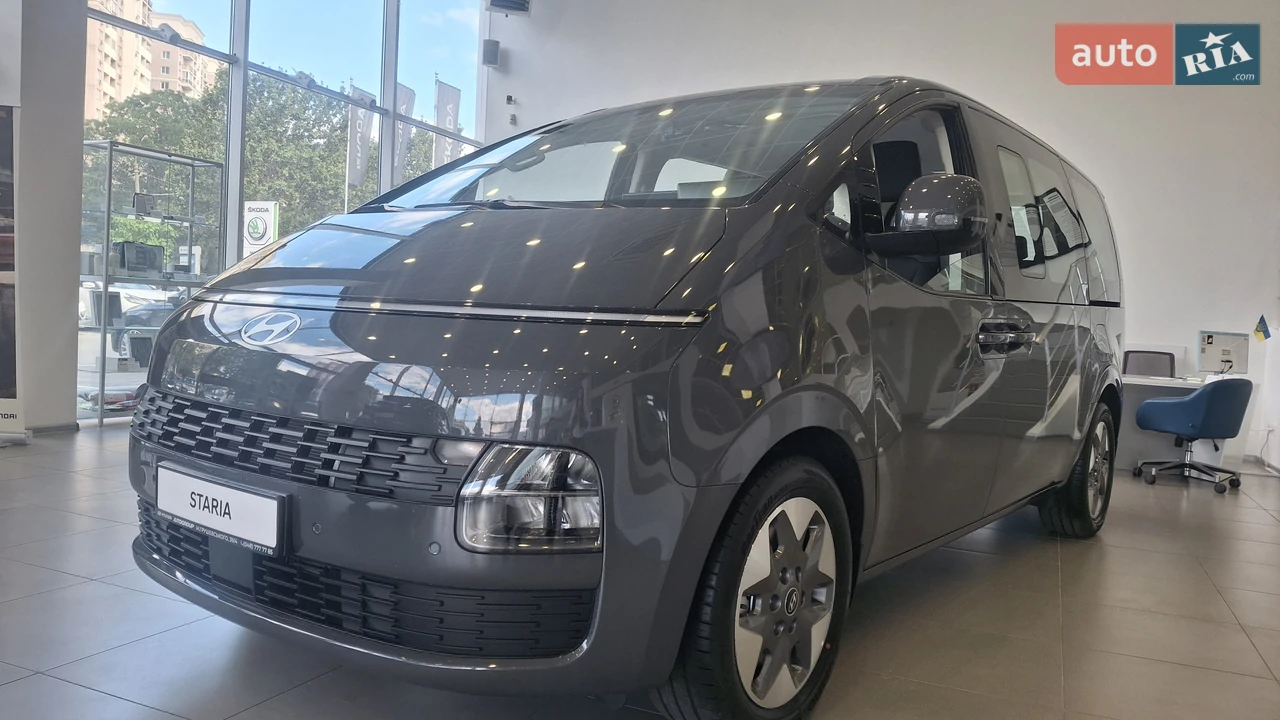 Hyundai Staria