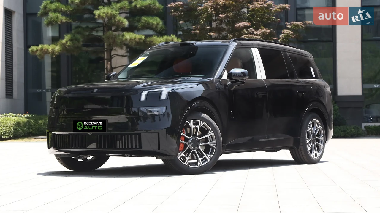 Lynk&Co 900