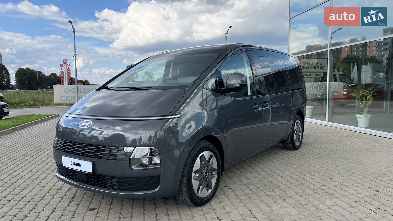 Hyundai Staria