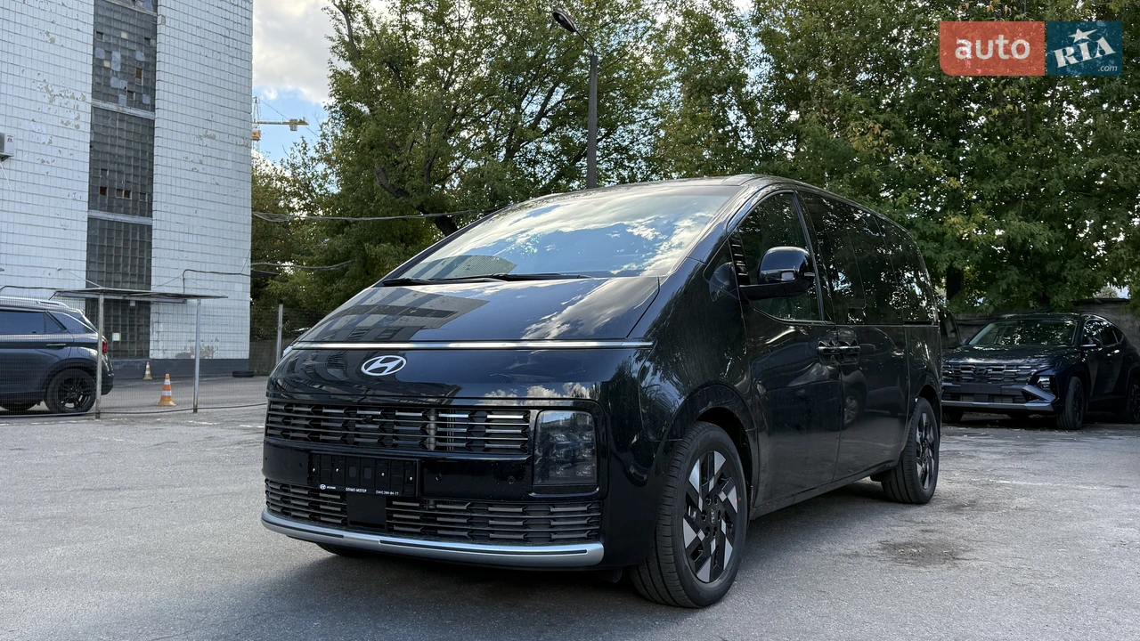 Hyundai Staria