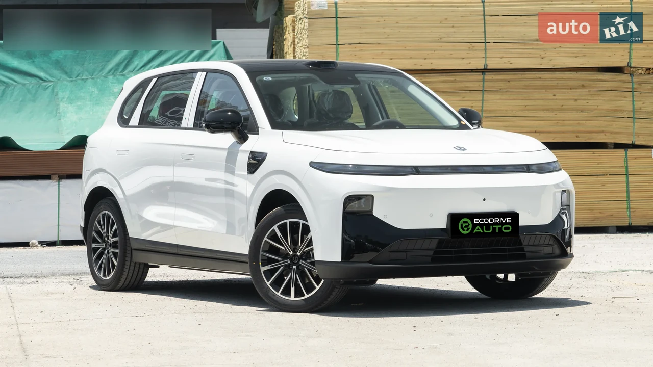 Leapmotor B10