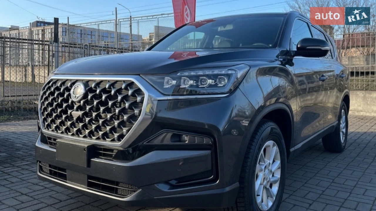 KG Mobility Rexton
