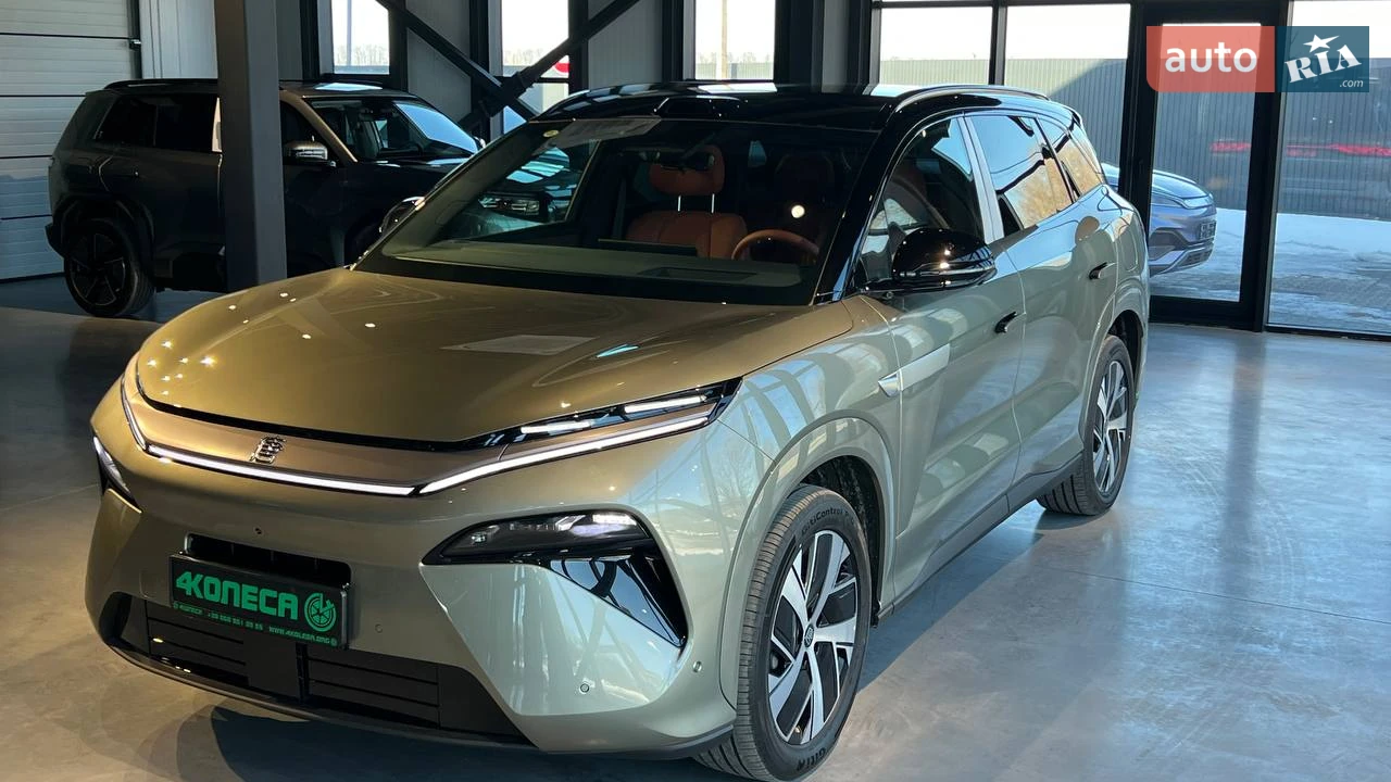 BYD Tang L
