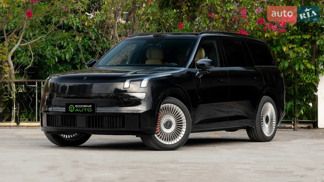 Lynk&Co 900