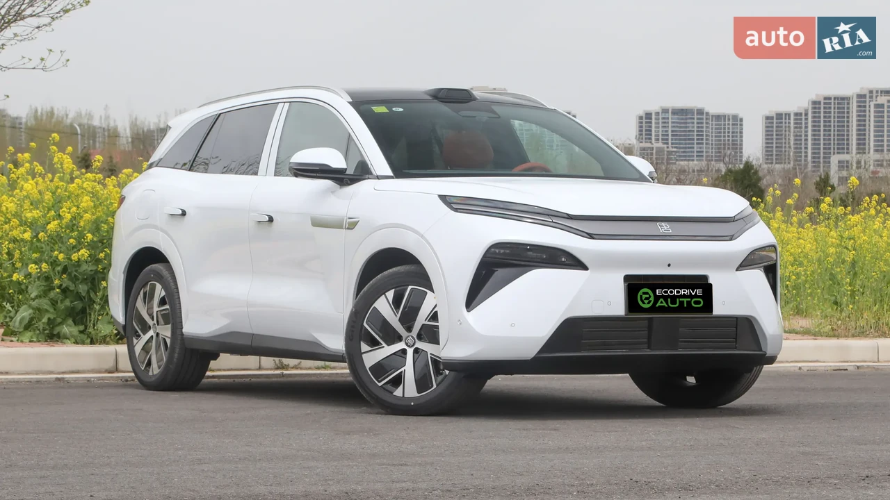 BYD Tang L