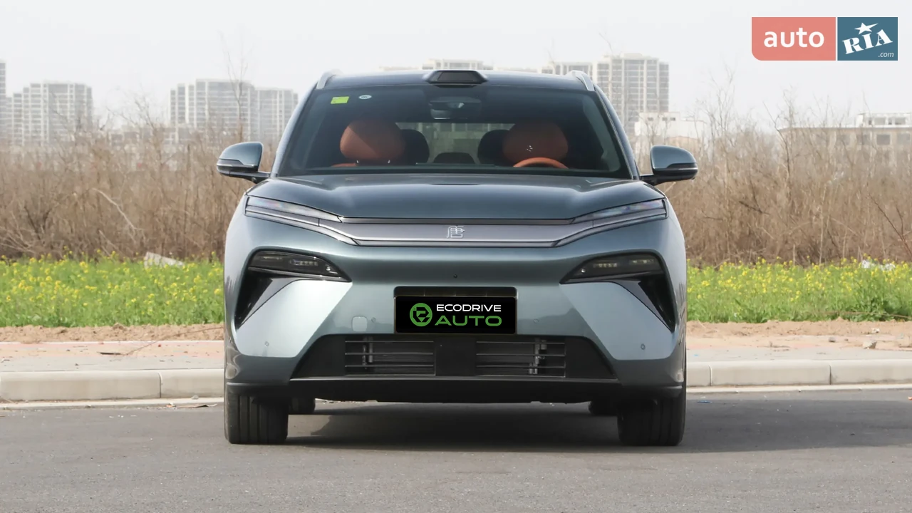 BYD Tang L