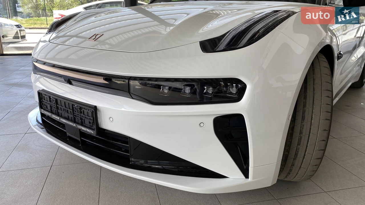 Zeekr 001