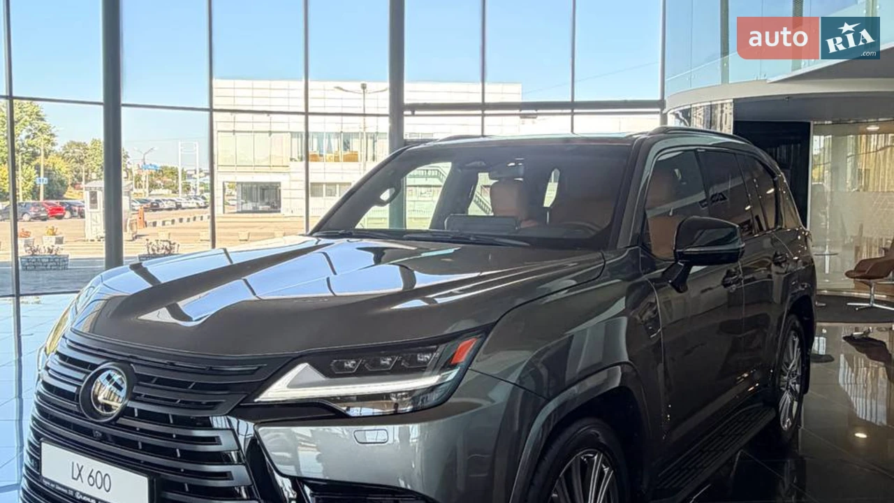 Lexus LX