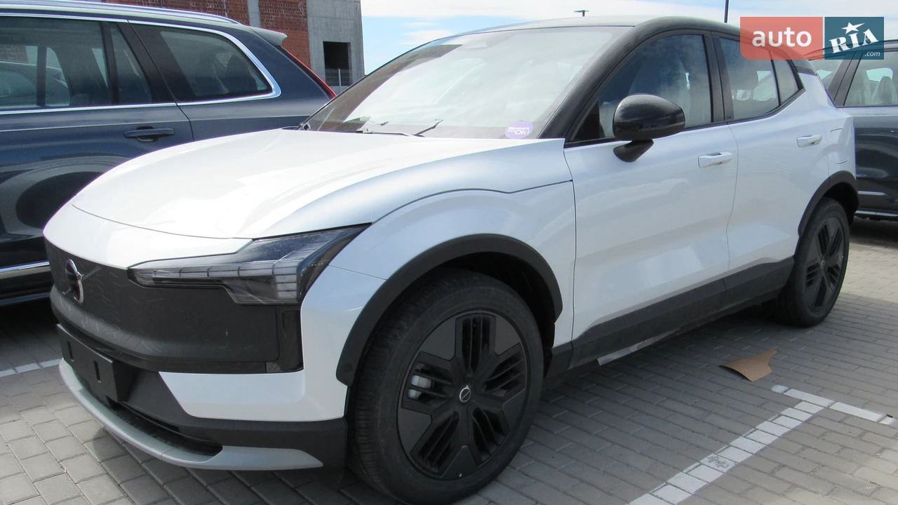 Volvo EX30 Cross Country