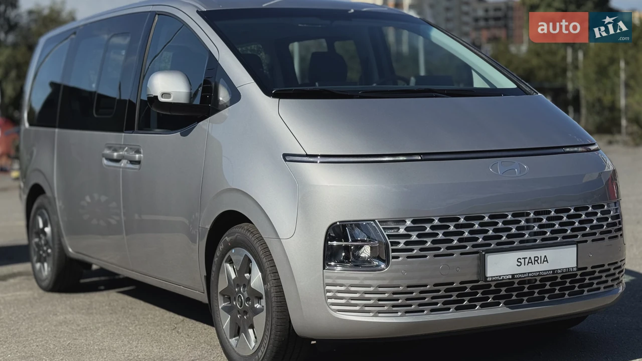 Hyundai Staria