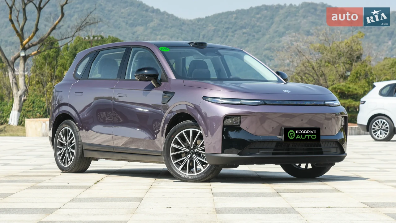 Leapmotor B10