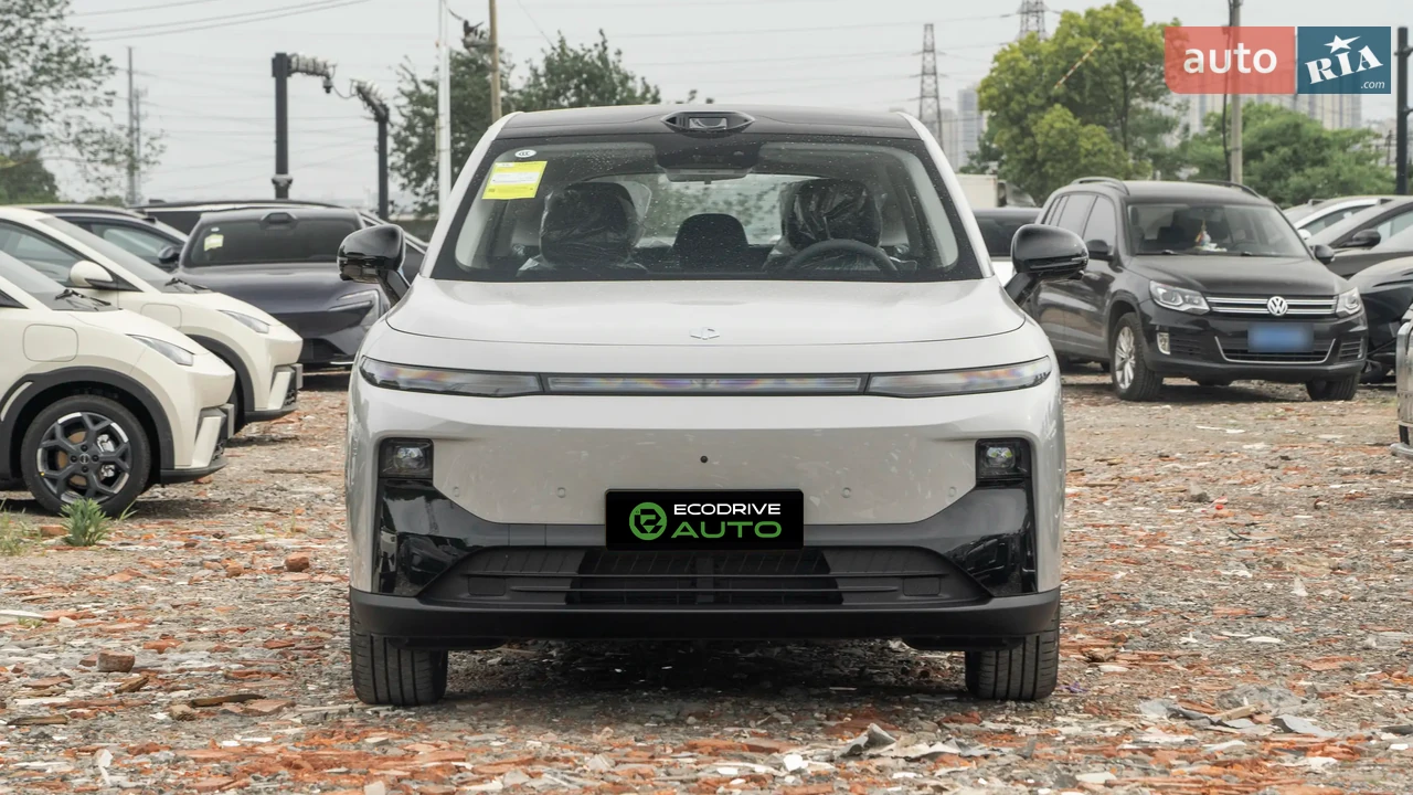 Leapmotor B10