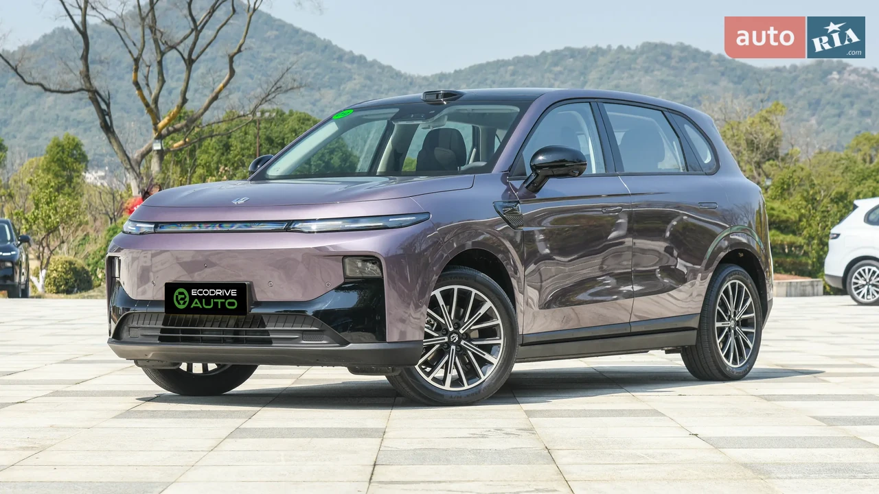 Leapmotor B10