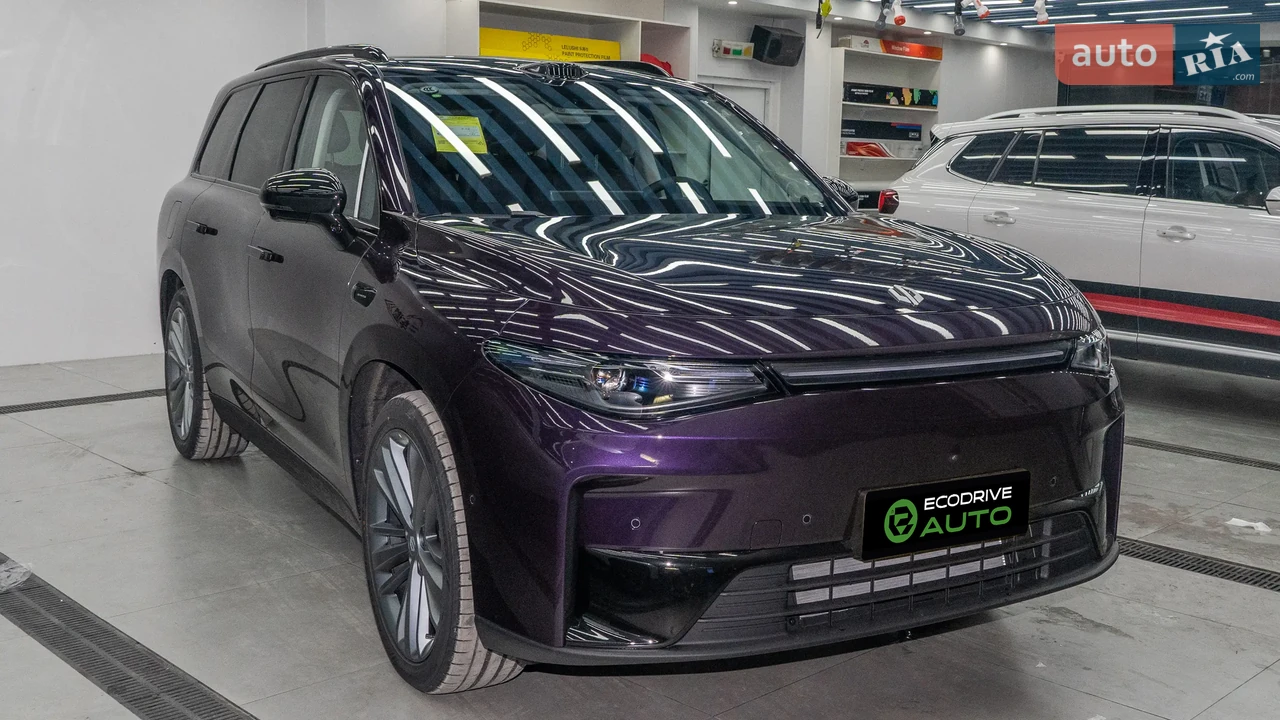 Leapmotor C16