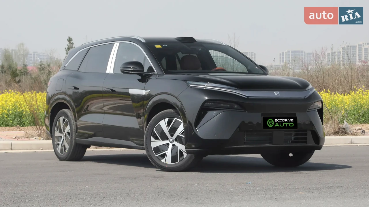 BYD Tang L
