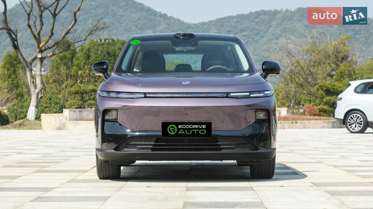 Leapmotor B10