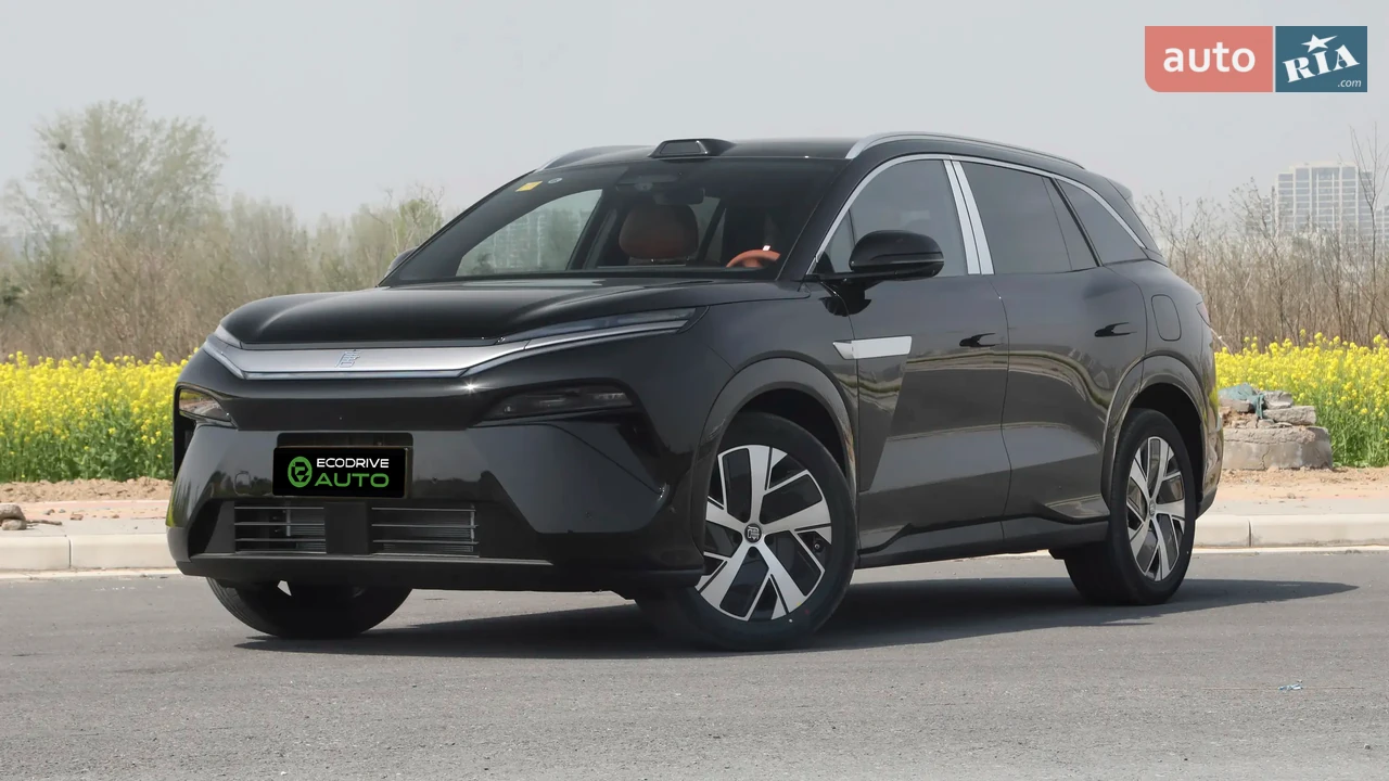 BYD Tang L