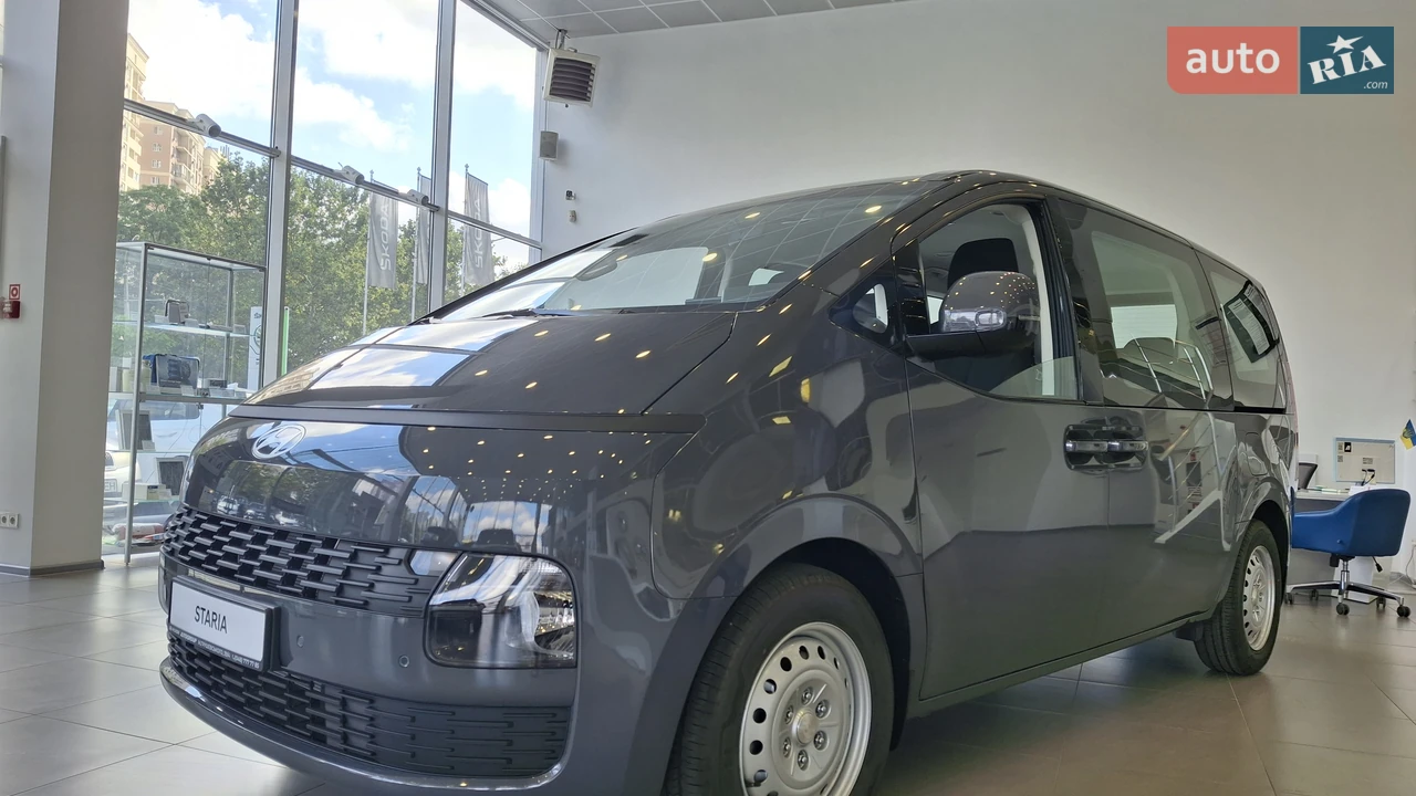 Hyundai Staria