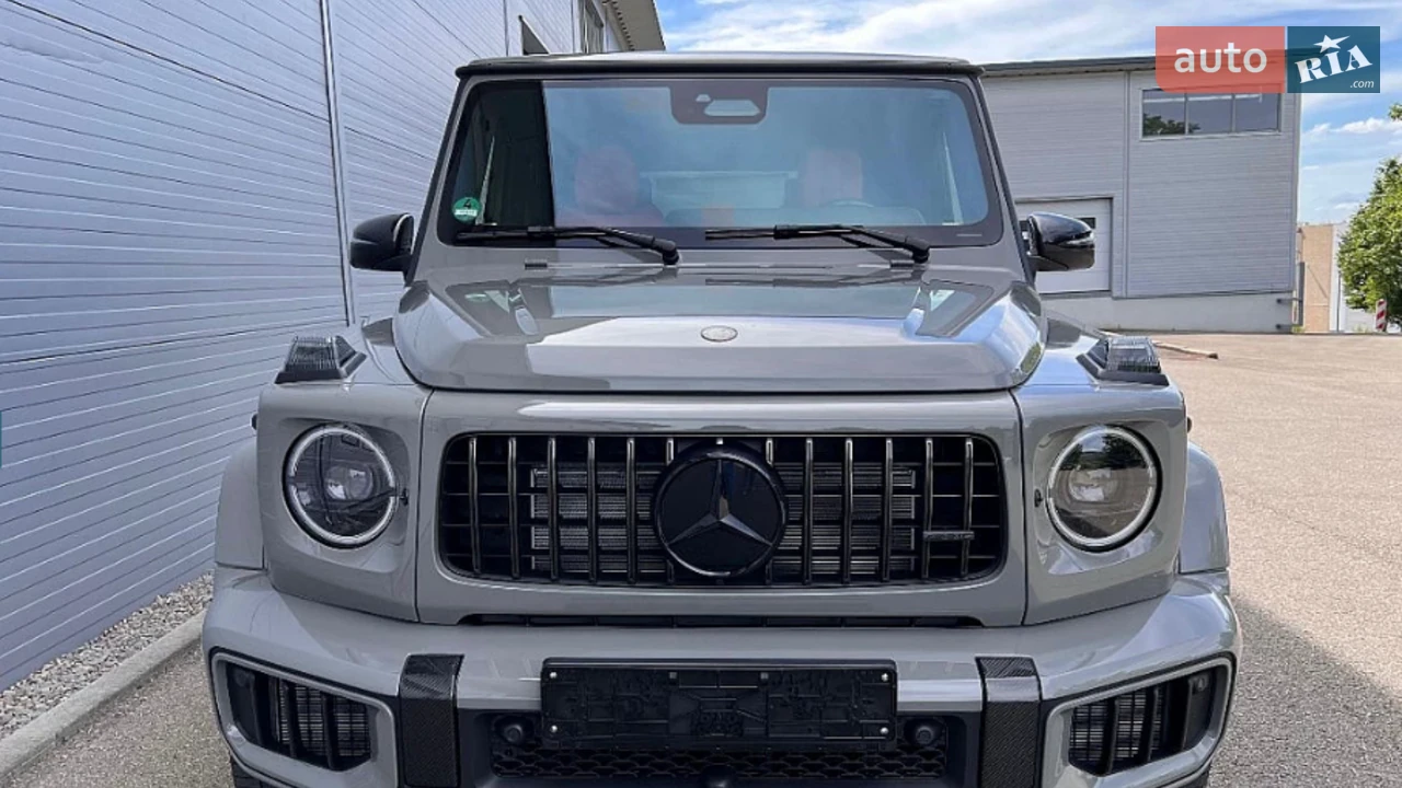 Mercedes-Benz G-Class