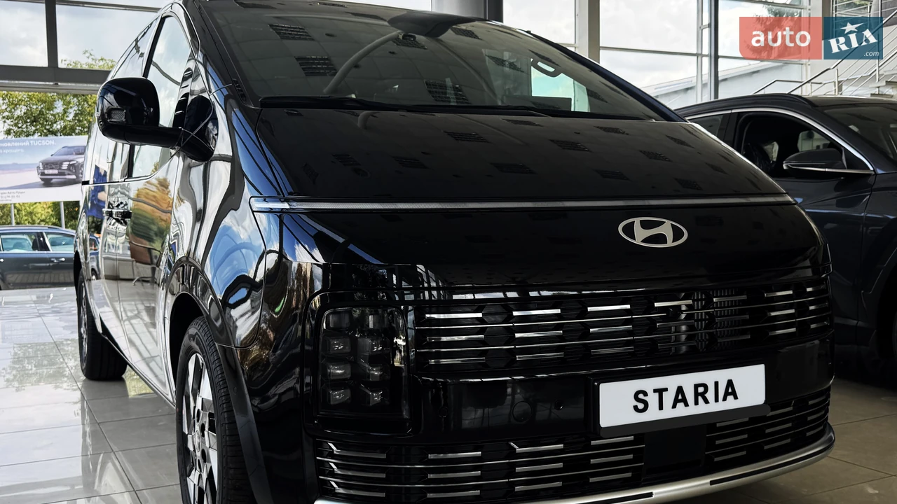 Hyundai Staria